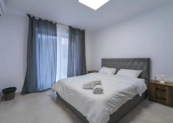 Center Luxury * Tirana